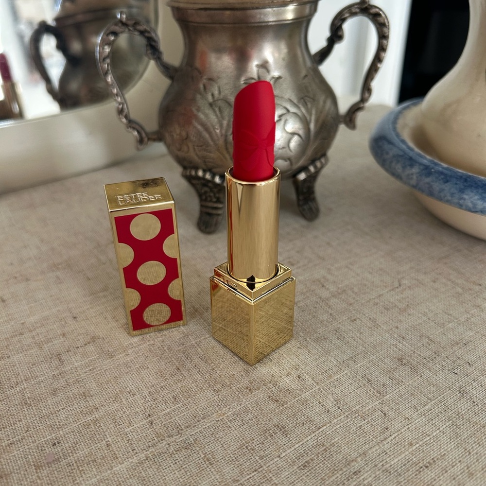 Limited Edition Estee Lauder Lipstick - Red Ribbon